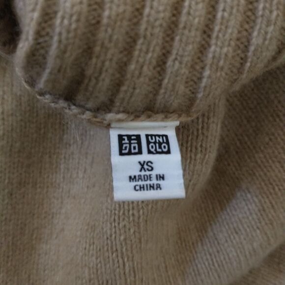 Uniqlo Sweater Pullover Womens XS Tan Turtleneck Wool Alpaca Blend Quiet Luxury - Picture 5 of 7